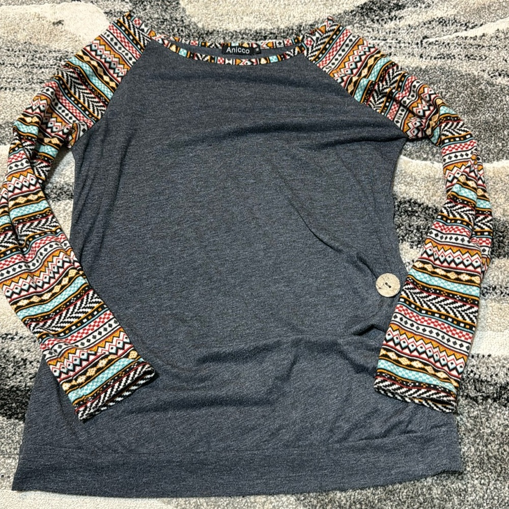 Women’s long sleeve